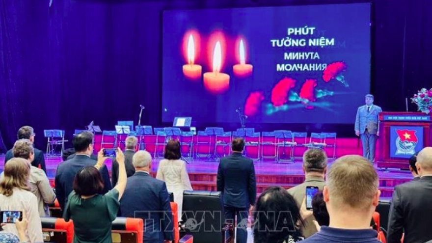 Russia's Victory Day commemoration, “Immortal Regiment” parade held in Hanoi